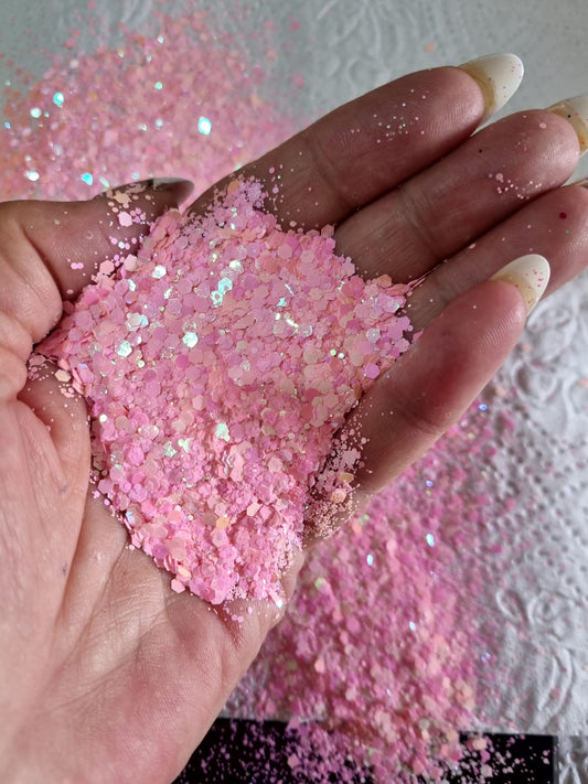 Babe Pearl Irridescent Chunky Glitter