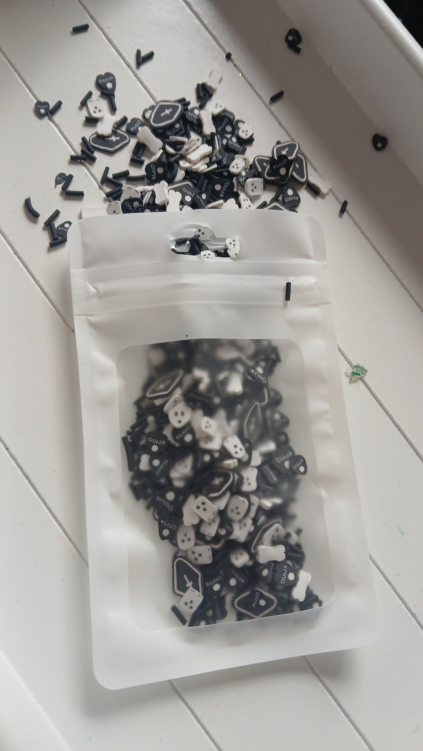 Black & White Fright Polymer Mix 30g