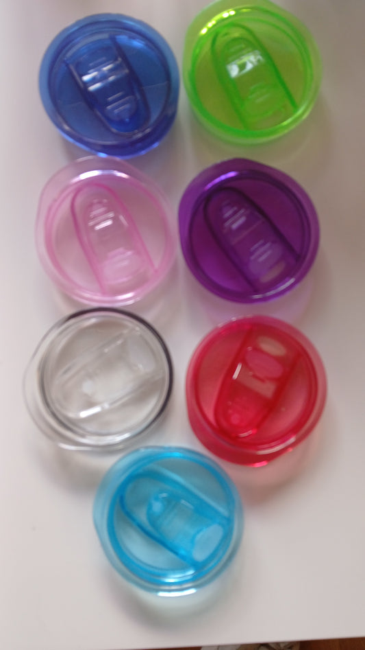 Coloured 20 oz lids